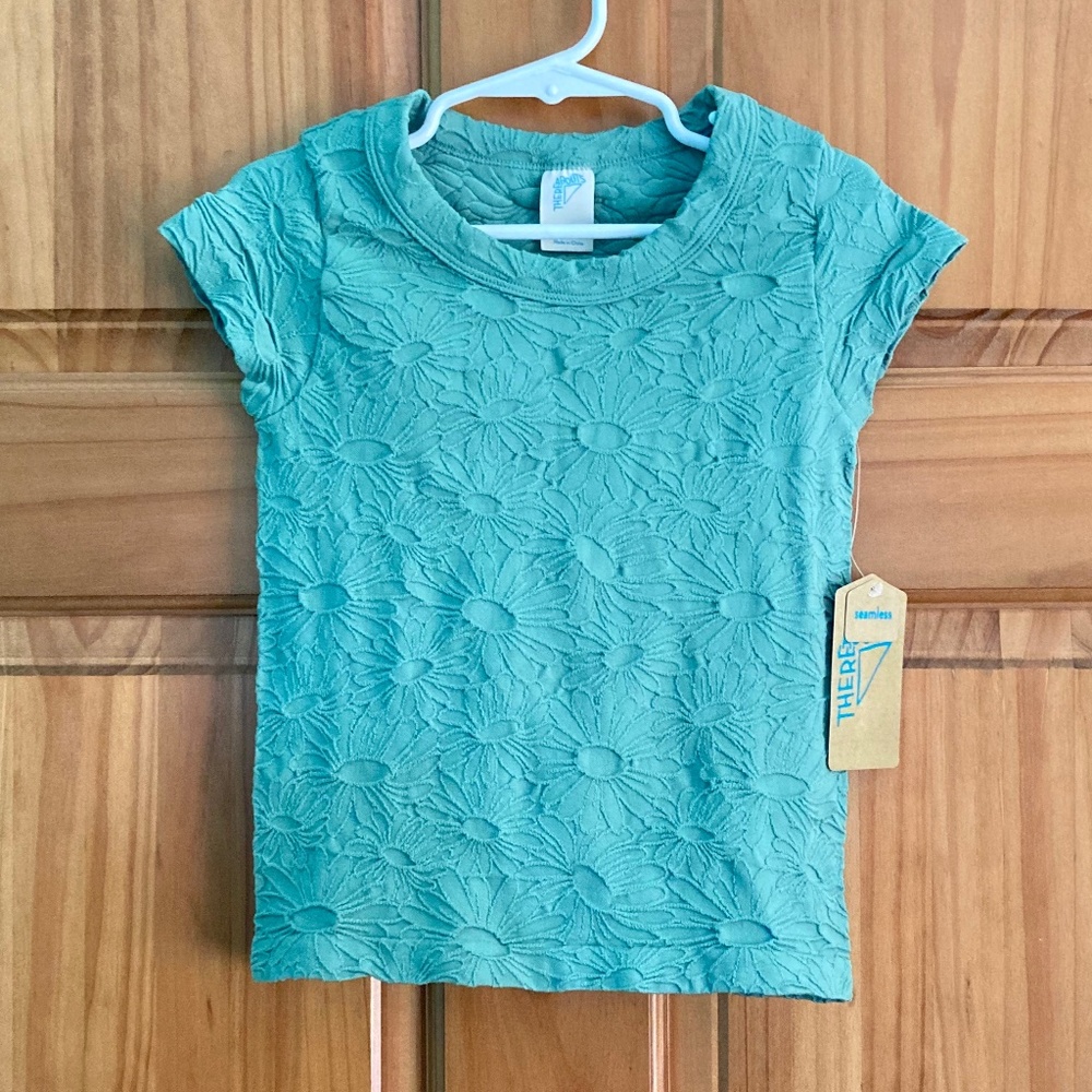 Thereabouts sage green floral patterned little girl’s size 5 T-shirt/top